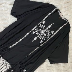 LAST CHANCE: Love Tree Fringed Shawl Beach Coverup